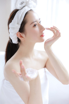 宝贝过来趴好张开腿让我看看